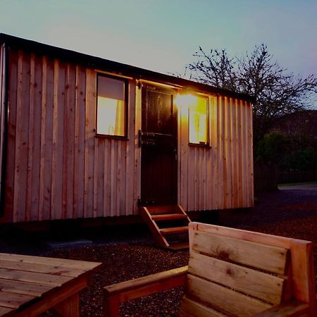 Per Ardua Shepherds Hut Fort William Exterior photo